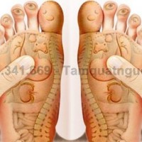 Bấm huyệt gan bàn chân
