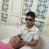 Cách đấm lưng tẩm quất đúng cạch để giảm mệt mỏi